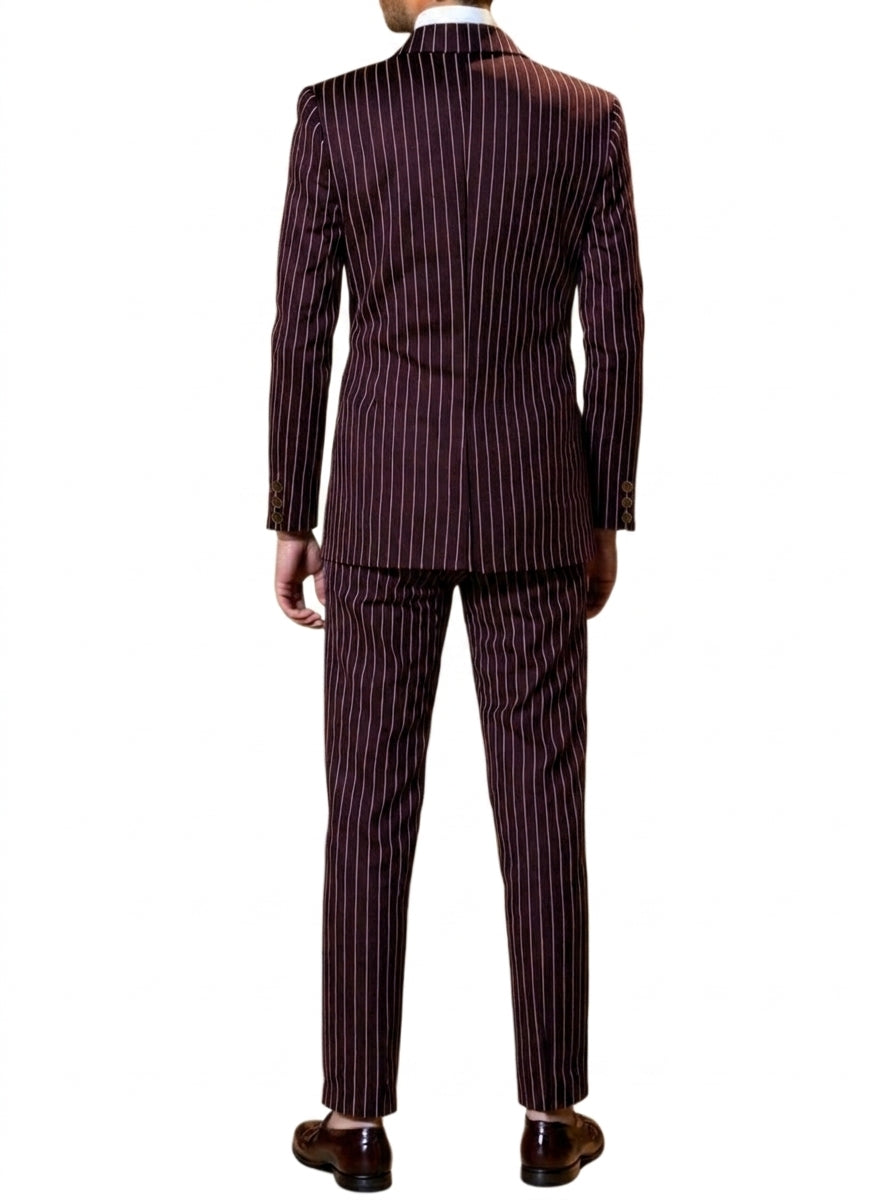 Traje de hombre con rayas diplomáticas y solapas de pico con botones metálicos-Sets for Men-Casaluzia