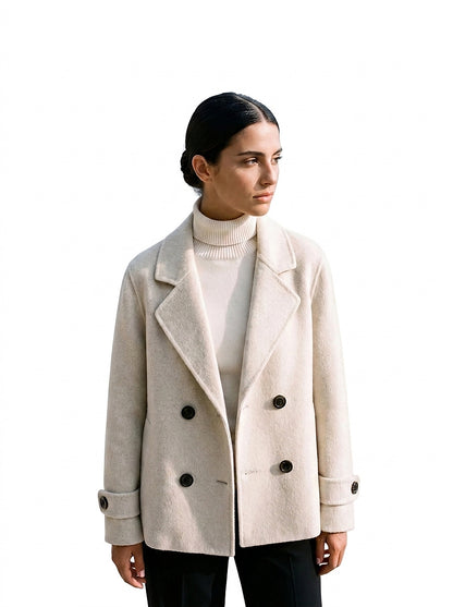 Abrigo corto para mujer con solapas y botones-Coats for women-Casaluzia