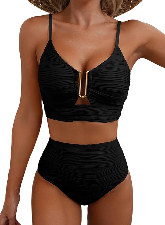 Bikini de mujer de dos piezas con tejido texturizado y detalle metálico central-Swimwear for women-Casaluzia