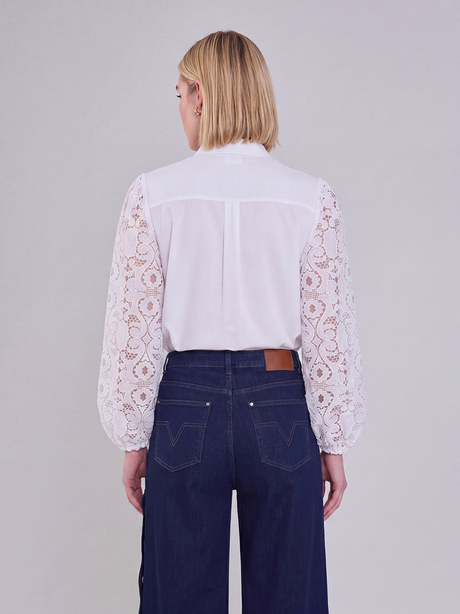 Blusa abotonada con mangas de encaje para mujer-Blouses for women-Casaluzia