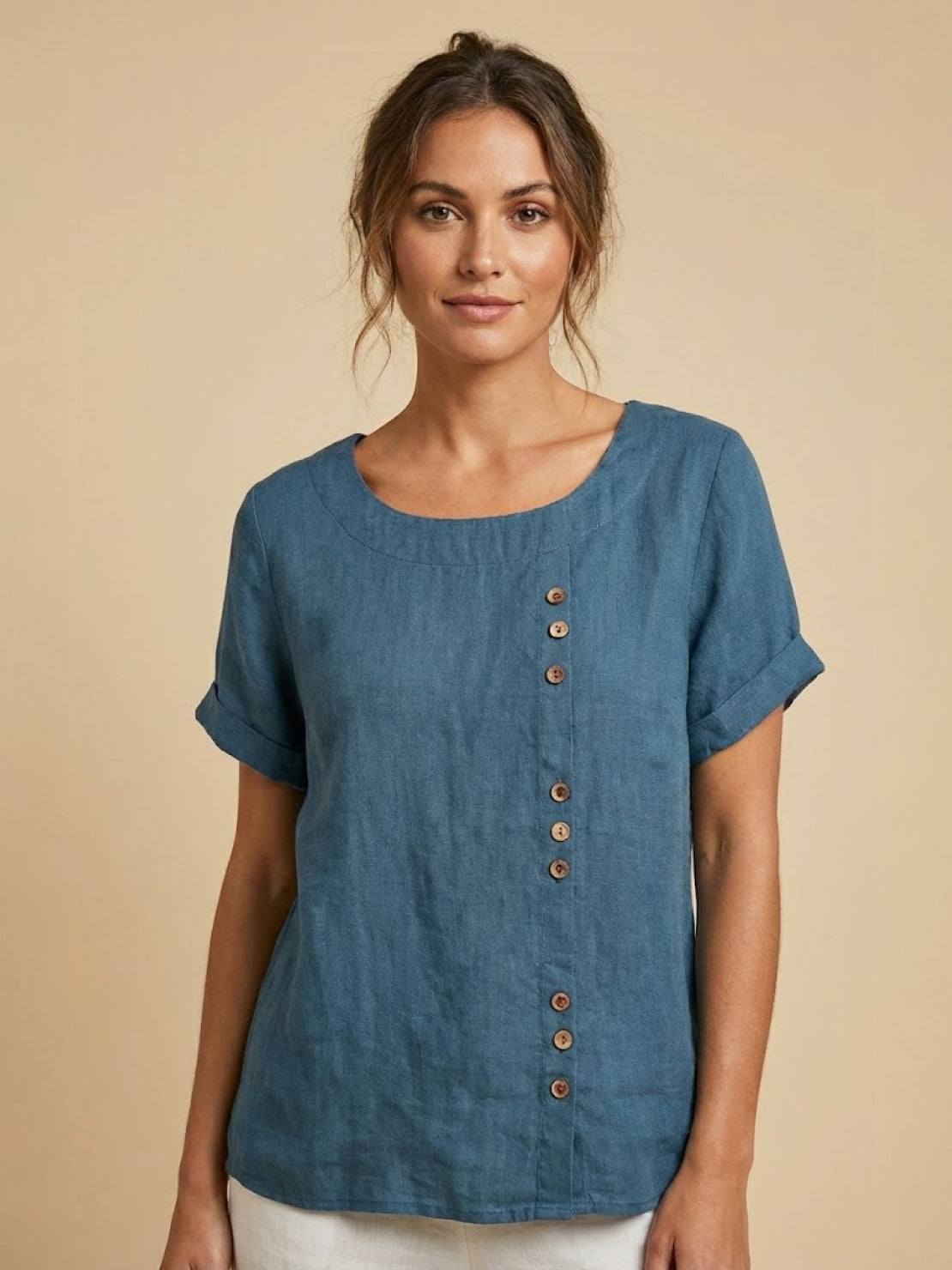 Blusa de lino de manga corta para mujer con detalle de botones-Blouses for women-Casaluzia