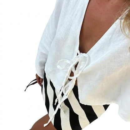 Blusa de mujer con escote en V, cierre de lazos frontal y mangas anchas-Blouse for women-Casaluzia