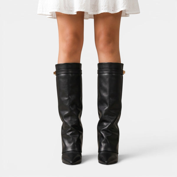 Botas altas hasta la rodilla con punta afilada y detalle metálico para mujer-Footwear for women-Casaluzia