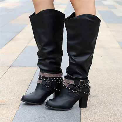 Botas altas holgadas para mujer con correas tachonadas-Footwear for women-Casaluzia