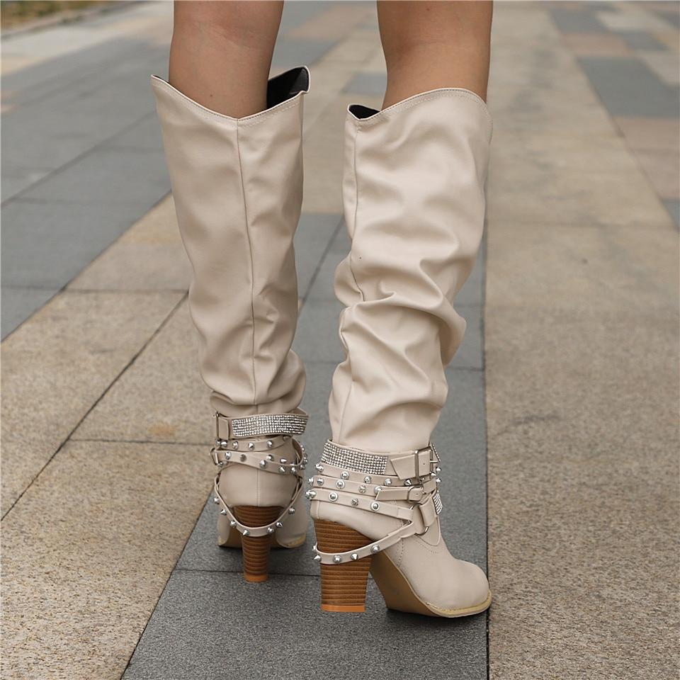 Botas altas holgadas para mujer con correas tachonadas-Footwear for women-Casaluzia