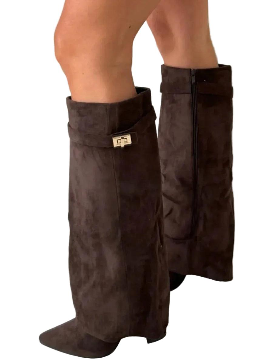 Botas de mujer de caña alta con punta afilada y tacón ancho-Footwear for women-Casaluzia