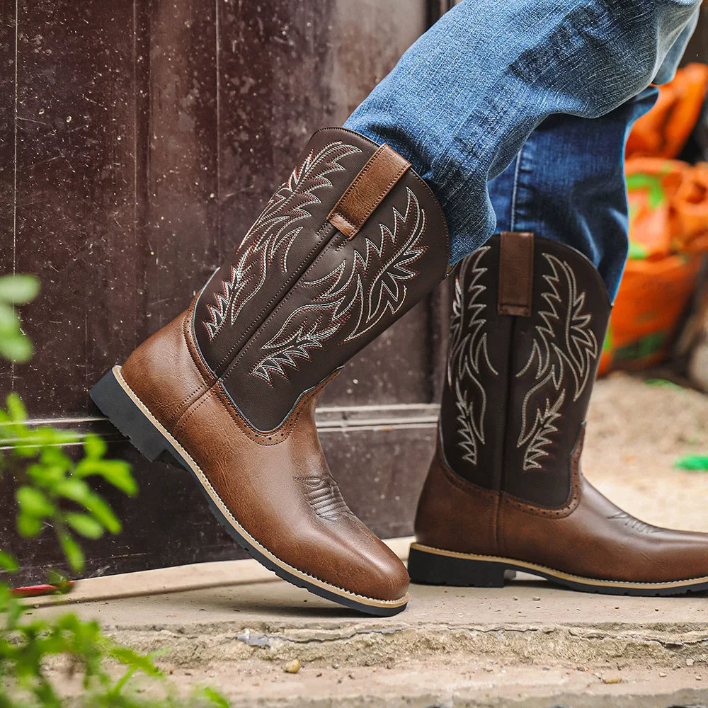 Botas vaqueras para hombre con caña bordada-Footwear for men-Casaluzia