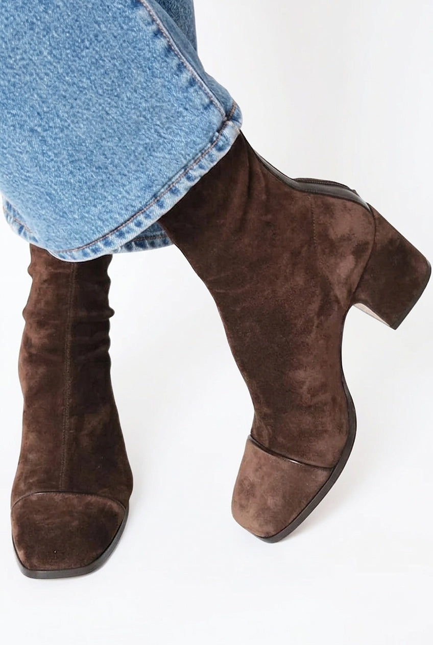 Botines de ante para mujer con tacón de bloque-Footwear for women-Casaluzia