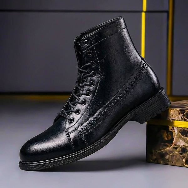 Botines de hombre con cordones y detalle trenzado lateral-Footwear for men-Casaluzia