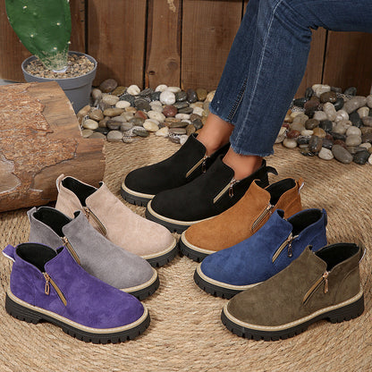 Botines de mujer con cremalleras laterales y suela dentada-Footwear for women-Casaluzia