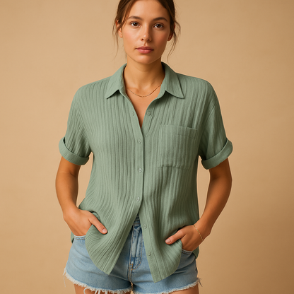 Camisa de manga corta para mujer con cuello y bolsillo superior-Blouses for women-Casaluzia