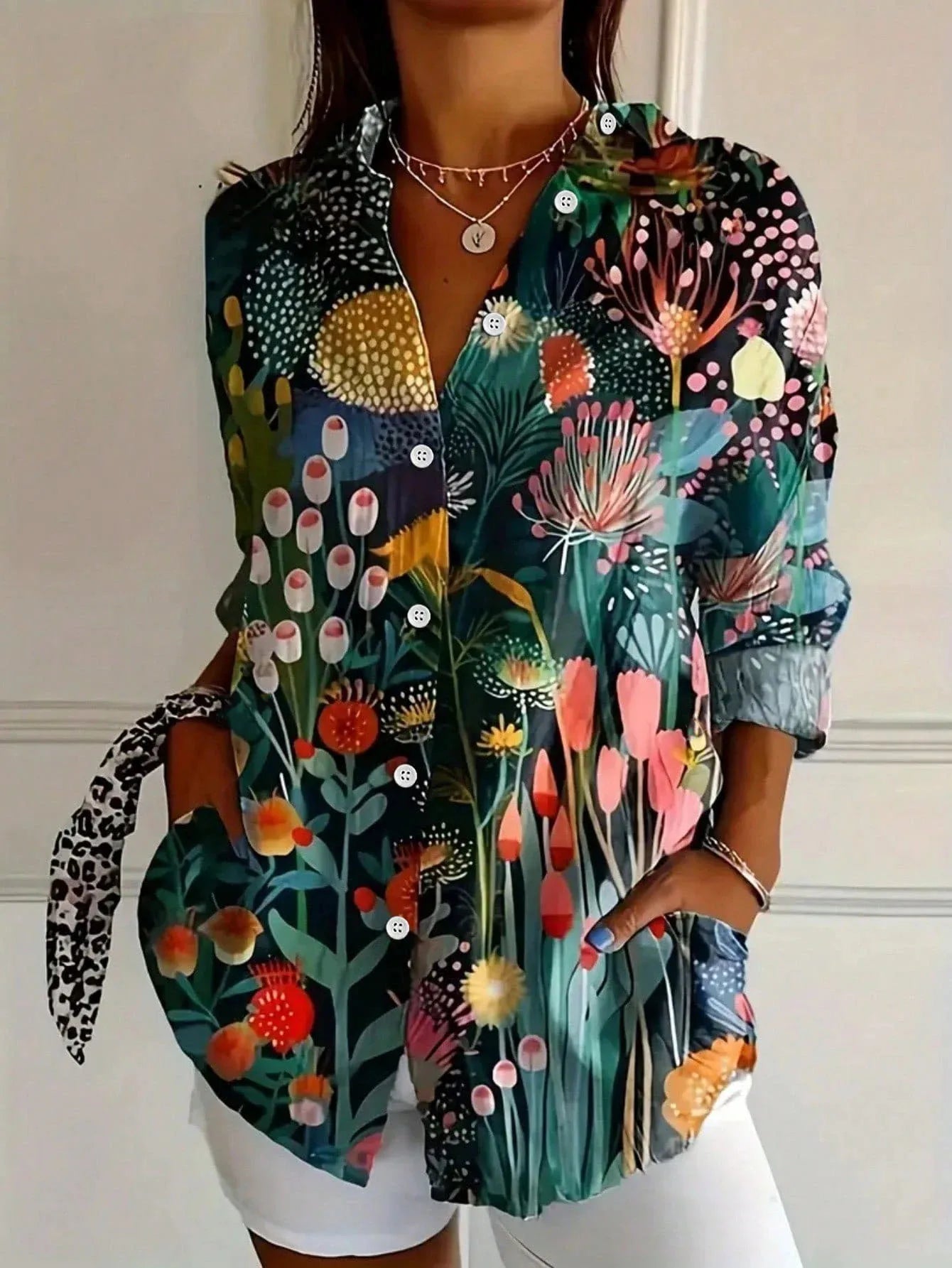 Camisa estampada con botones y bolsillos delanteros para mujer-Shirts for women-Casaluzia
