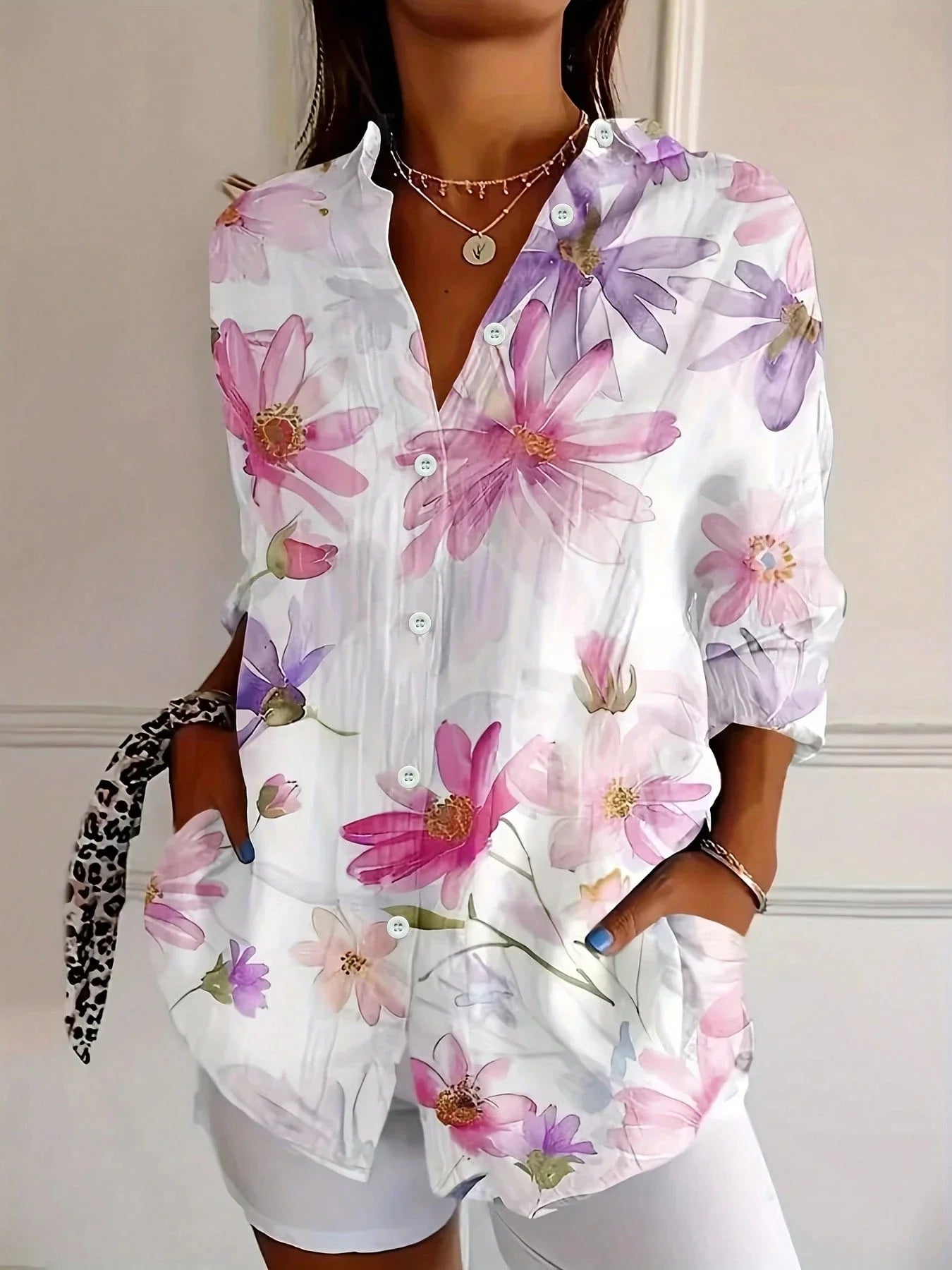Camisa estampada con botones y bolsillos delanteros para mujer-Shirts for women-Casaluzia