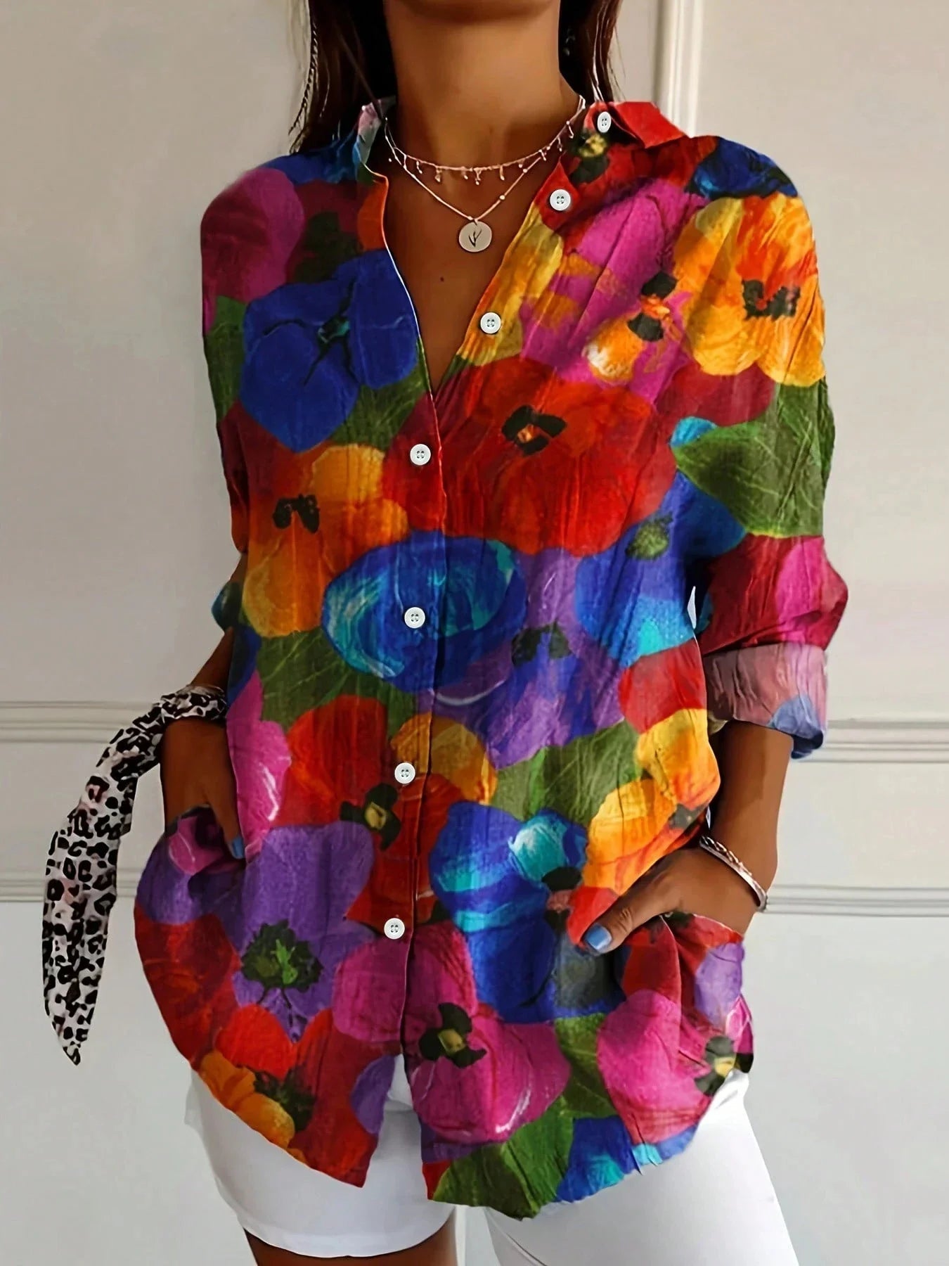 Camisa estampada con botones y bolsillos delanteros para mujer-Shirts for women-Casaluzia
