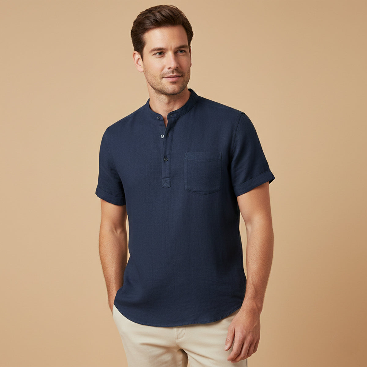 Camisa para hombre con cuello mandarín, manga corta con dobladillo y bolsillo en el pecho-Shirts for men-Casaluzia