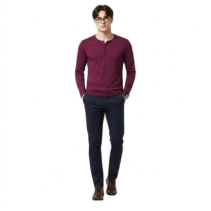Camiseta de hombre tipo Henley de manga larga con botones y textura flameada-Shirts for men-Casaluzia
