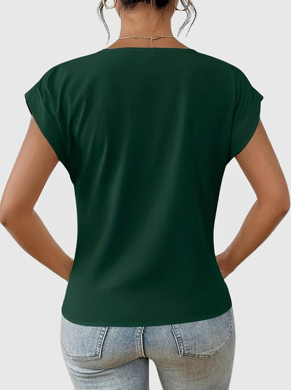 Camiseta de mujer con cuello en V y detalle de nudo frontal-T-shirt for women-Casaluzia