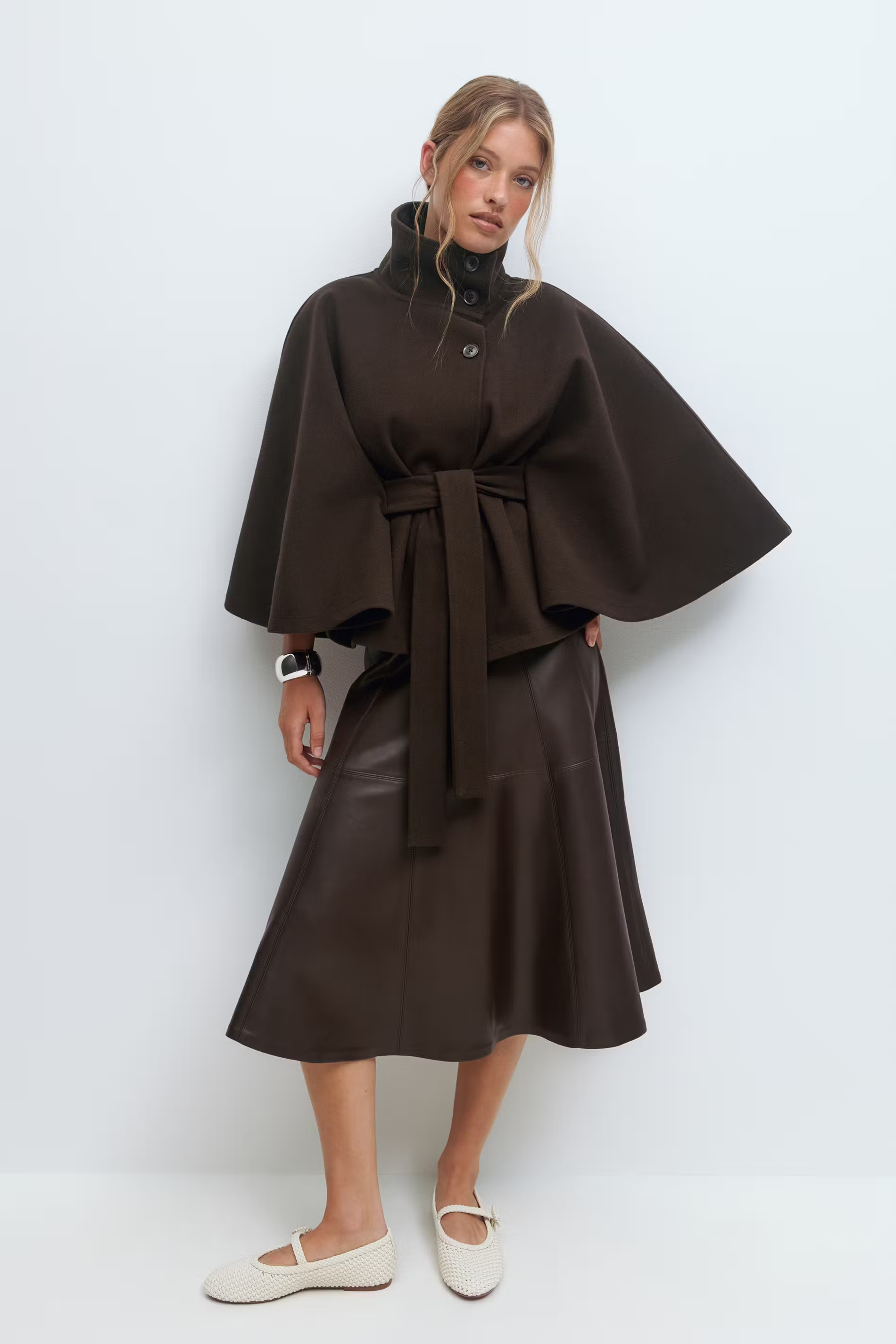 Capa mujer con cuello alto y cinturón para anudar-Coat for women-Casaluzia