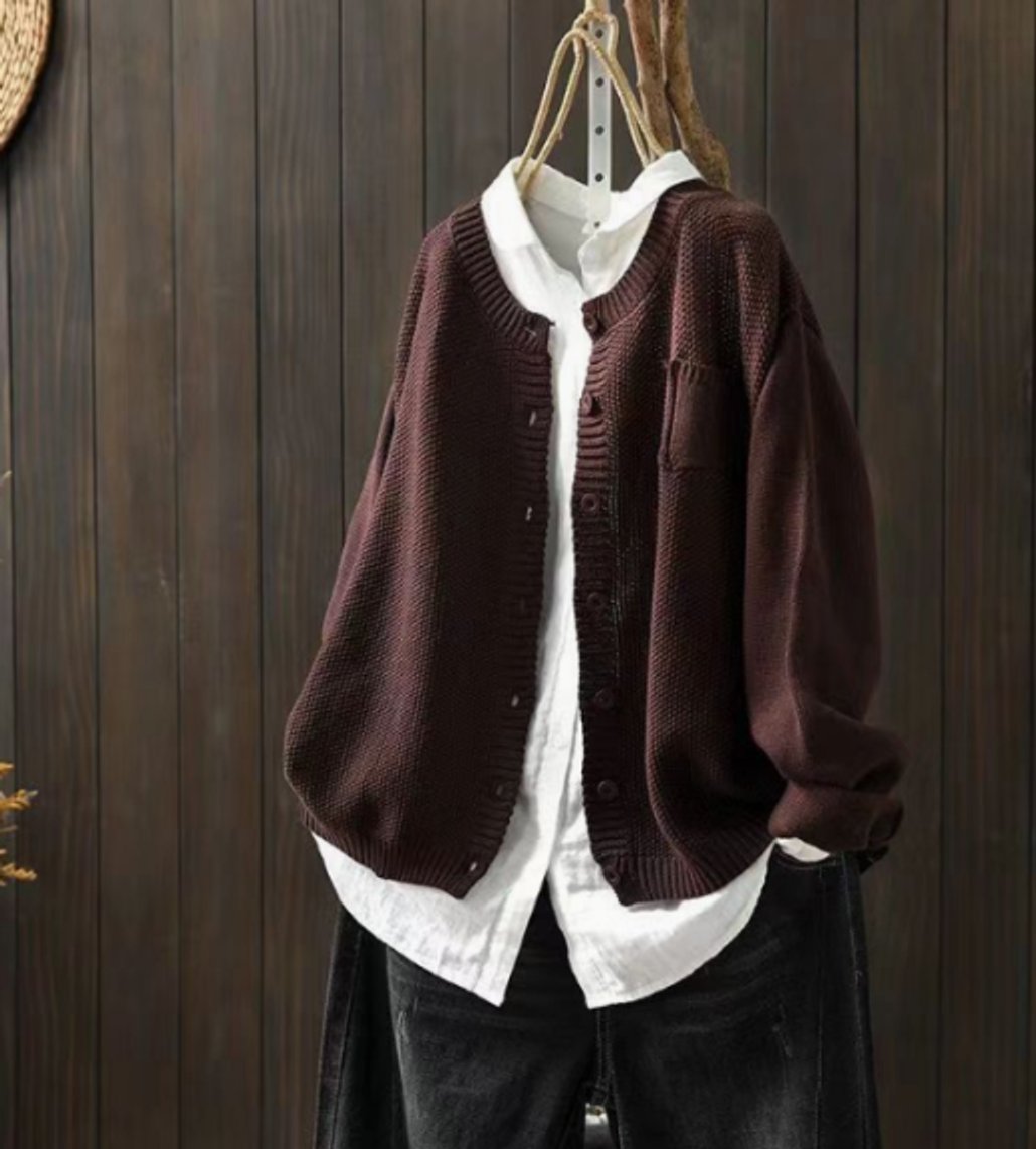 Cárdigan de punto oversize para mujer con botones frontales-Cardigan for women-Casaluzia