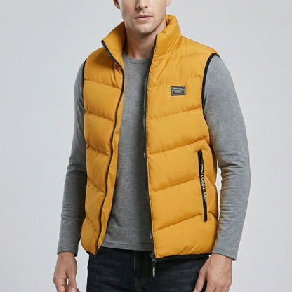 Chaleco acolchado para hombre con cuello alzado y cremallera-Vests for men-Casaluzia