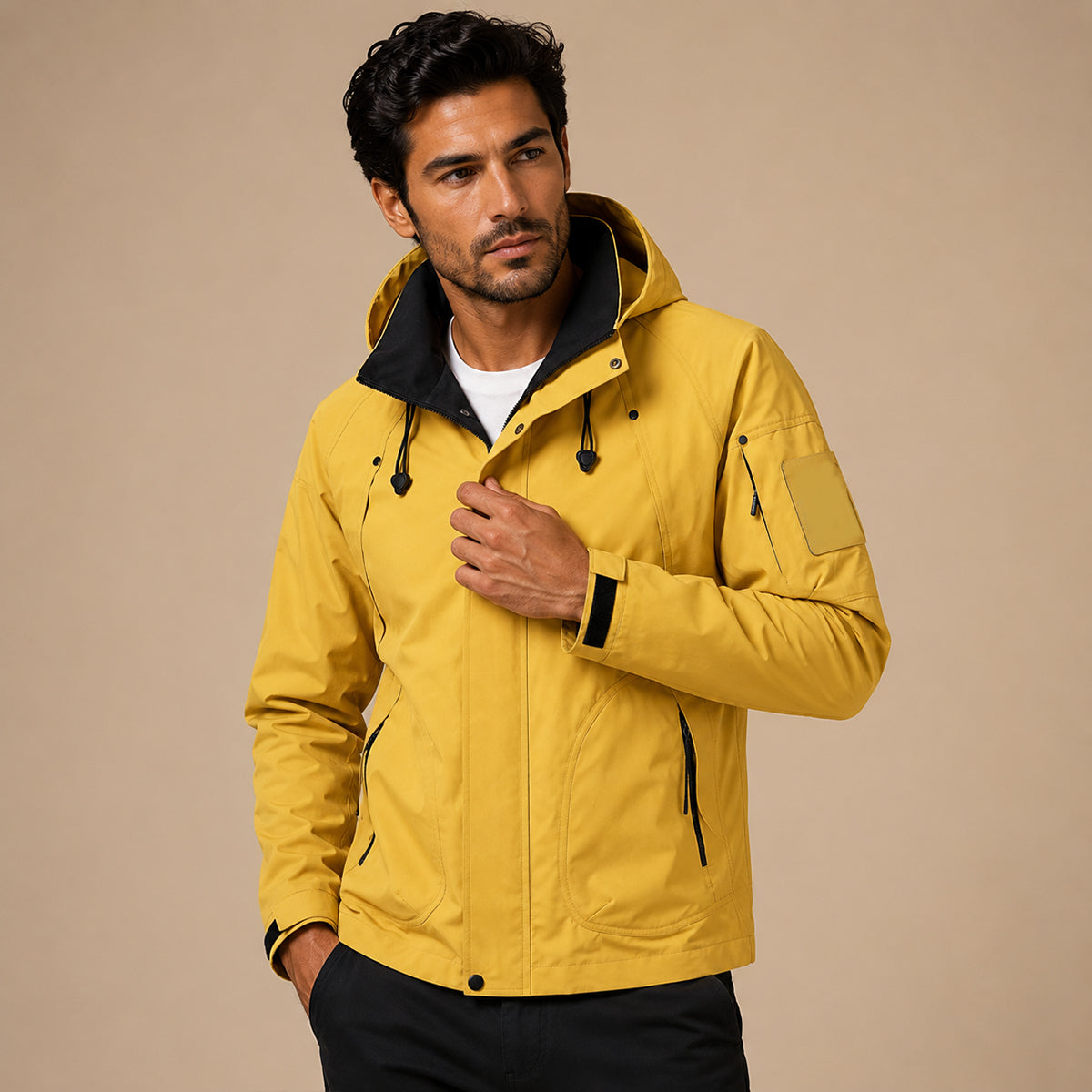 Chaqueta utilitaria con capucha para hombre y forro en contraste-Jackets for men-Casaluzia