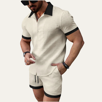 Conjunto de dos piezas para hombre con camisa de manga corta con botones y pantalones cortos con cintura elástica y cordón-Sets for Men-Casaluzia