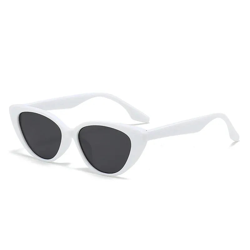 Gafas de sol Cat-Eye de mujer con montura sólida-Glasses for women-Casaluzia