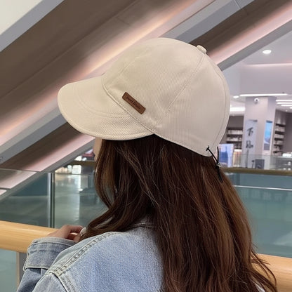 Gorra para mujer con ajuste posterior y visera curva-Accessories for Women-Casaluzia