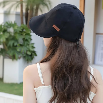 Gorra para mujer con ajuste posterior y visera curva-Accessories for Women-Casaluzia