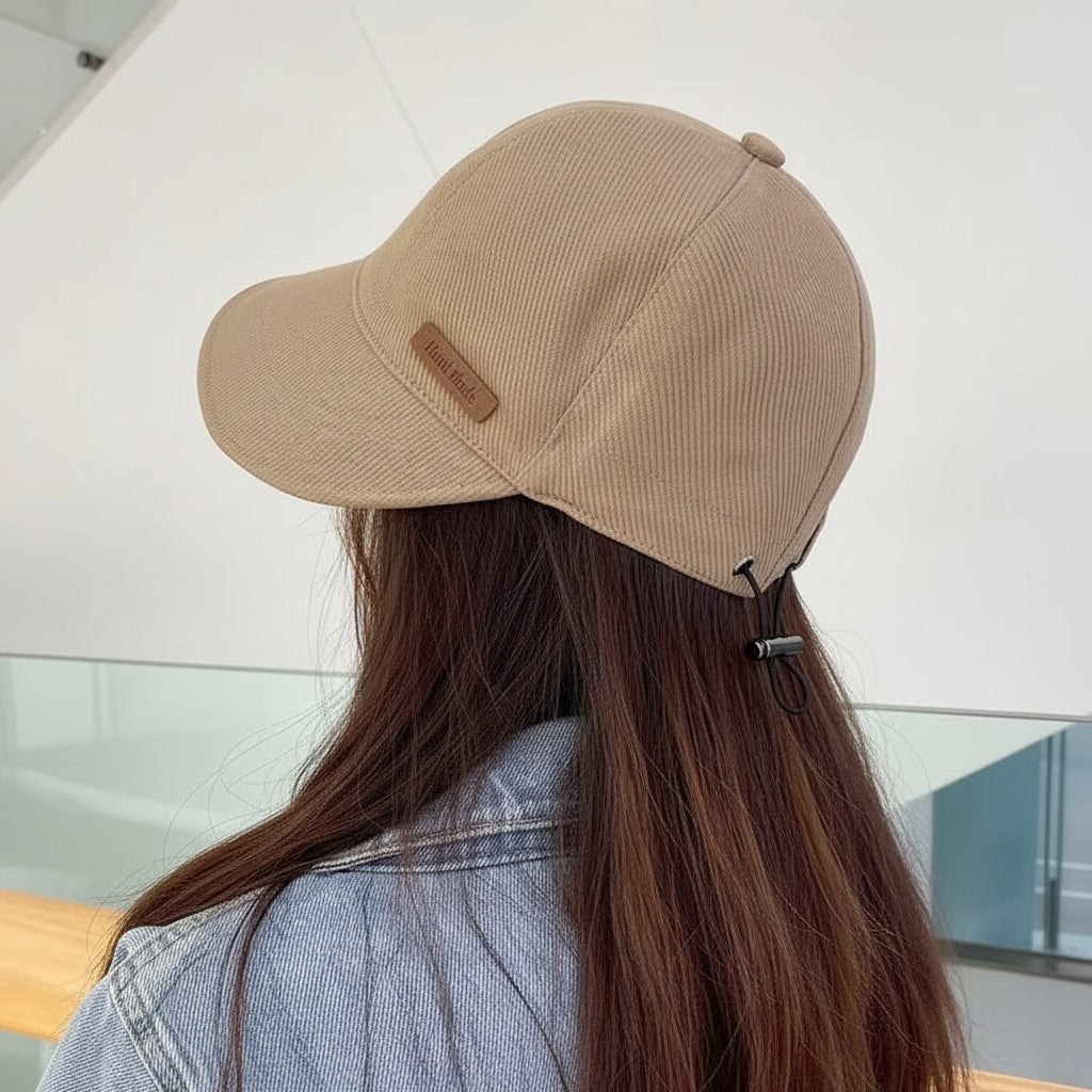 Gorra para mujer con ajuste posterior y visera curva-Accessories for Women-Casaluzia