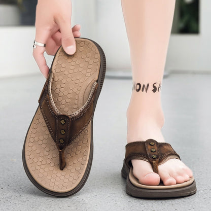 Hombres Sandalias de dedo con detalles metálicos y suela con relieve-Footwear for men-Casaluzia