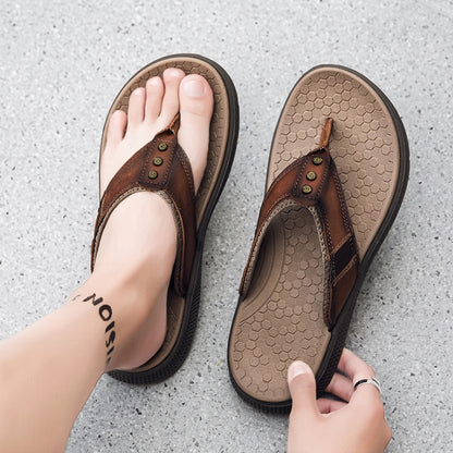 Hombres Sandalias de dedo con detalles metálicos y suela con relieve-Footwear for men-Casaluzia