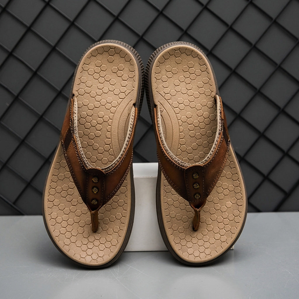 Hombres Sandalias de dedo con detalles metálicos y suela con relieve-Footwear for men-Casaluzia