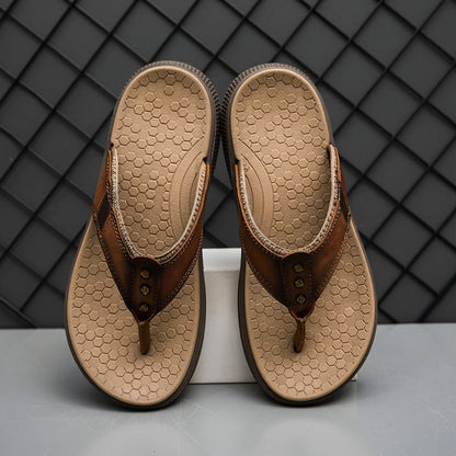 Hombres Sandalias de dedo con detalles metálicos y suela con relieve-Footwear for men-Casaluzia
