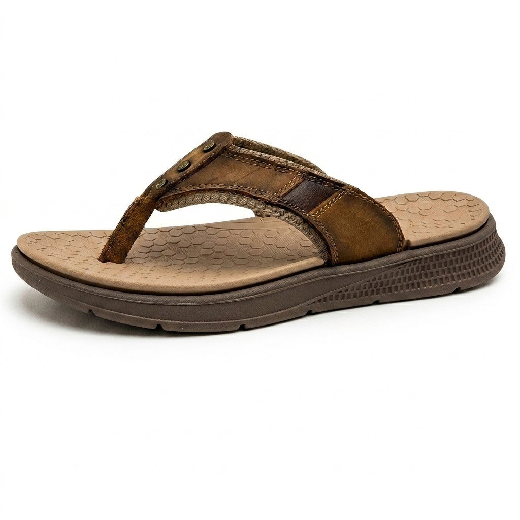 Hombres Sandalias de dedo con detalles metálicos y suela con relieve-Footwear for men-Casaluzia