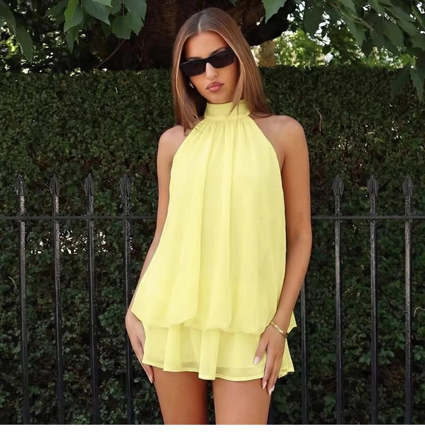Minivestido sin mangas con cuello halter para mujer-Mini Dress-Casaluzia
