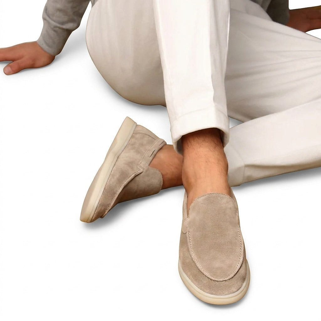 Mocasines de gamuza con punta moc-toe para hombre-Footwear for men-Casaluzia
