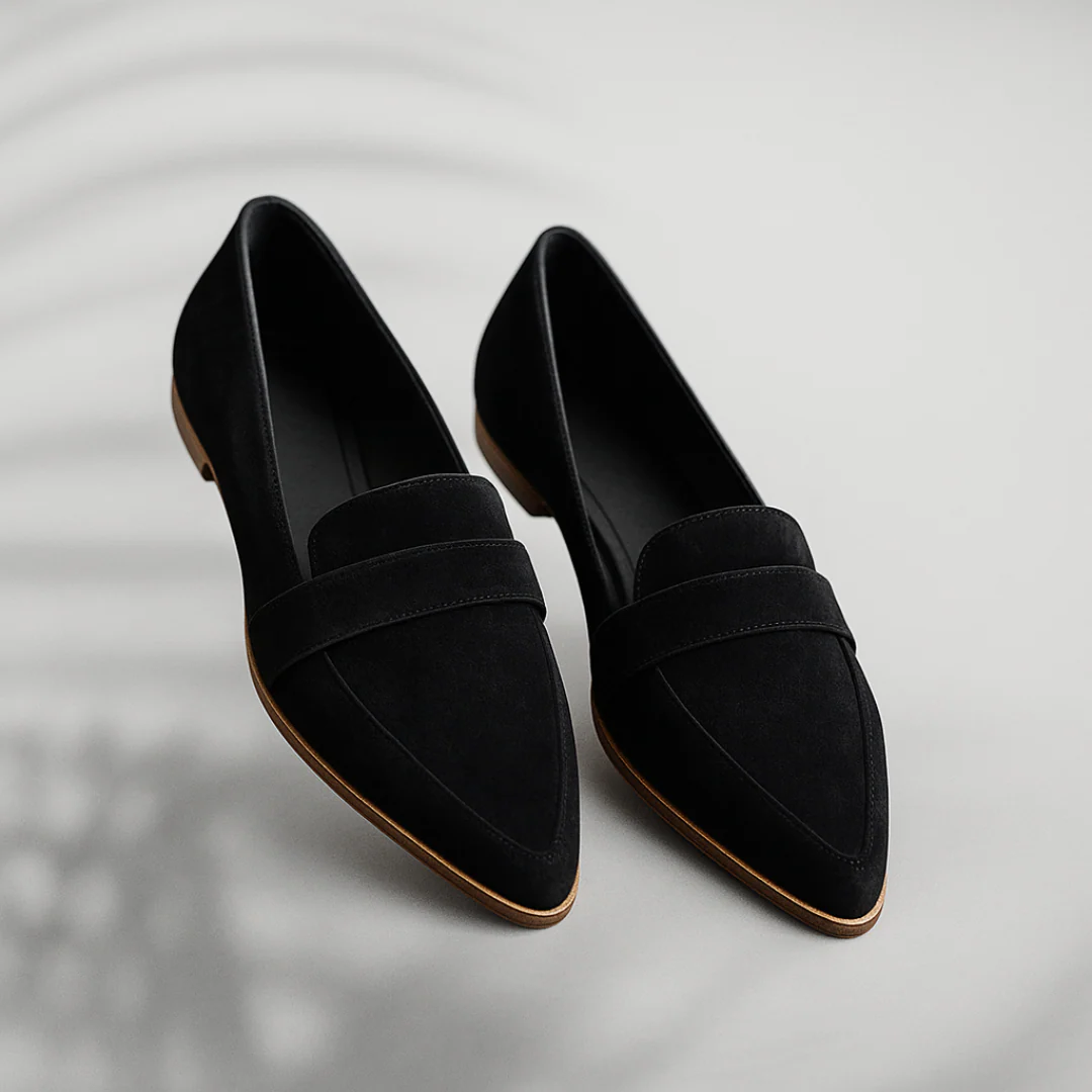 Mocasines de punta fina para mujer con tira decorativa-Footwear for women-Casaluzia