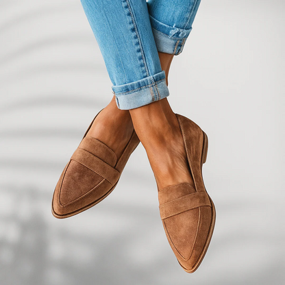 Mocasines de punta fina para mujer con tira decorativa-Footwear for women-Casaluzia
