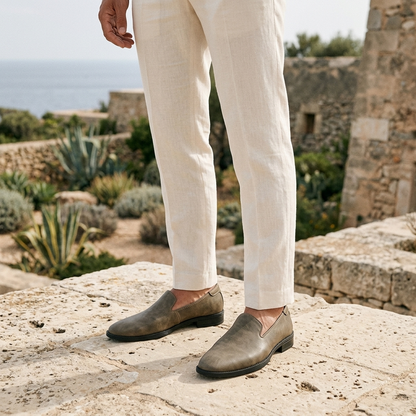 Mocasines sin cordones para hombre con acabado texturizado-Footwear for men-Casaluzia