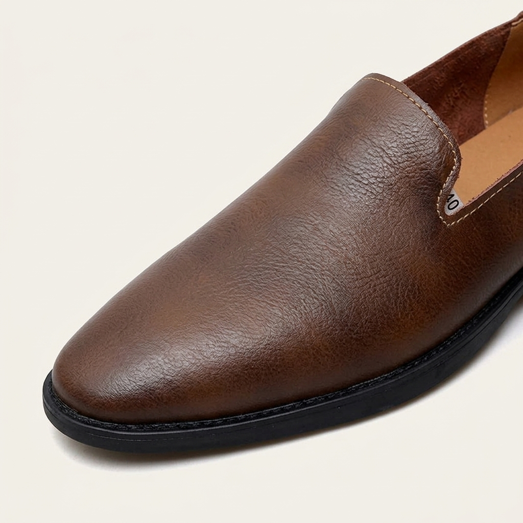 Mocasines sin cordones para hombre con acabado texturizado-Footwear for men-Casaluzia