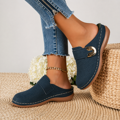 Mocasines sin Cordones para Mujer con Correa de Hebilla y Empeine Perforado-Footwear for women-Casaluzia