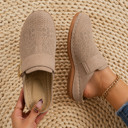 Mocasines sin Cordones para Mujer con Correa de Hebilla y Empeine Perforado-Footwear for women-Casaluzia