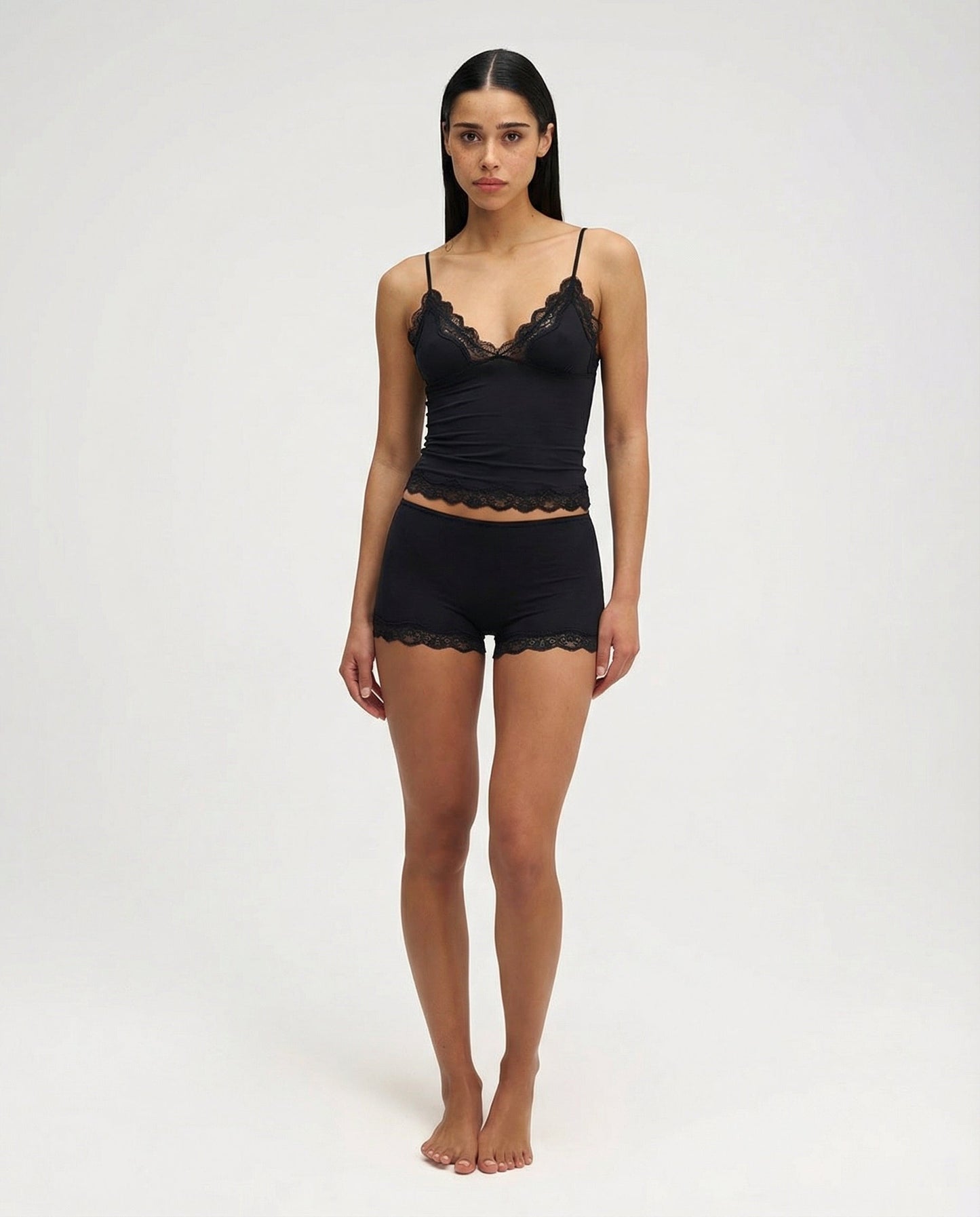 Mujer Conjunto de dos piezas con camisola de tirantes ajustables y pantalones cortos con ribete de encaje-Sets for women-Casaluzia