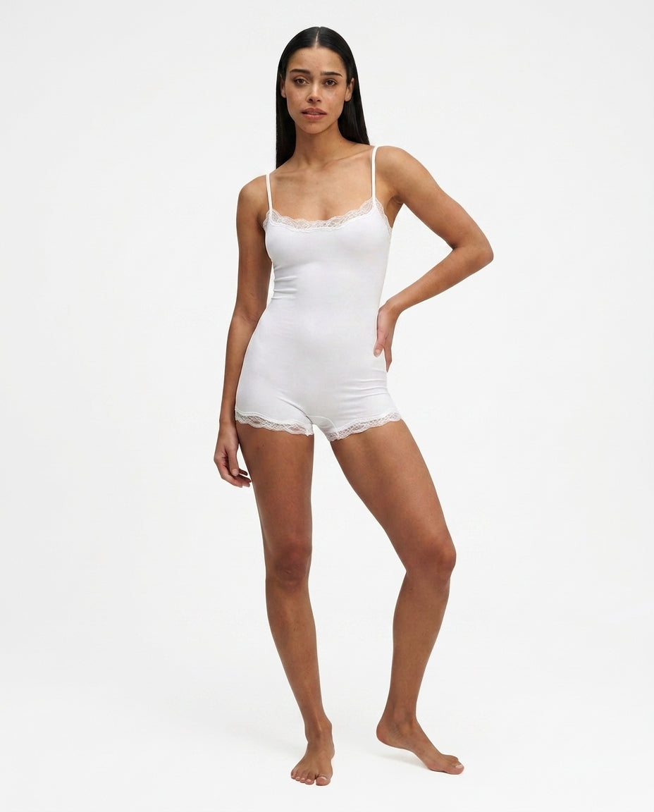 Mujer Mono Corto de Tirantes Finos Ajustables con Ribete de Encaje-Jumpsuits for women-Casaluzia