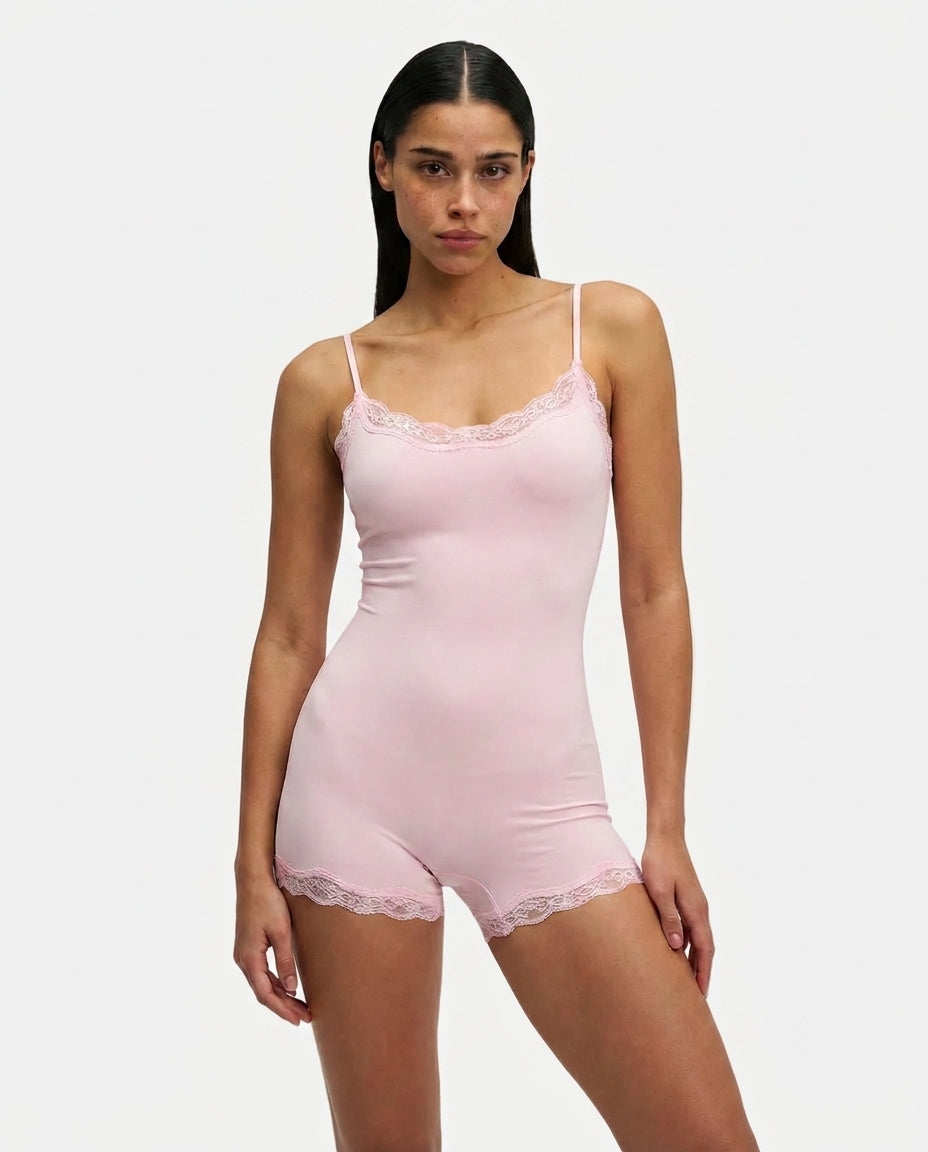 Mujer Mono Corto de Tirantes Finos Ajustables con Ribete de Encaje-Jumpsuits for women-Casaluzia