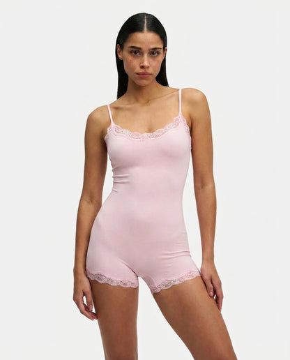 Mujer Mono Corto de Tirantes Finos Ajustables con Ribete de Encaje-Jumpsuits for women-Casaluzia