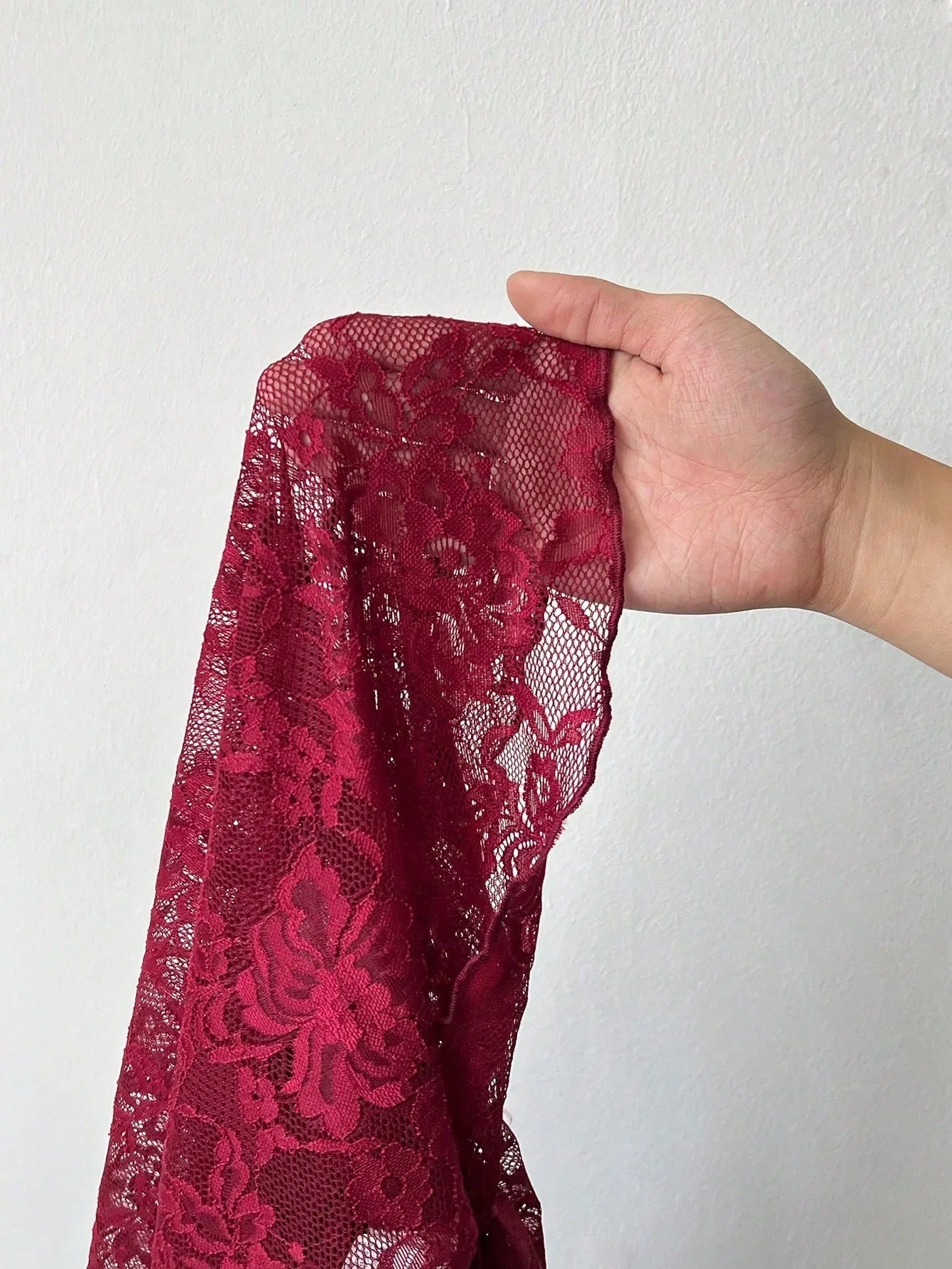 Mujer top de encaje con cuello alto y manga larga-Tops for women-Casaluzia