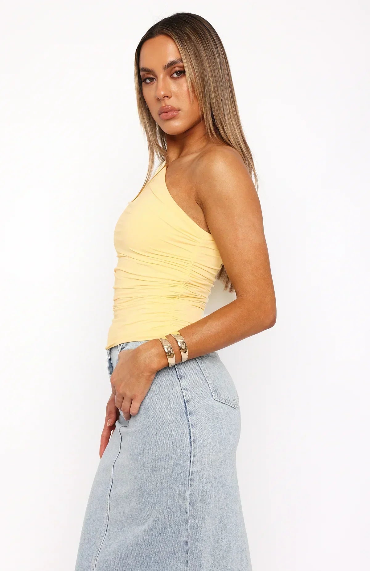 Mujer Top de un hombro con cuerpo fruncido y corte asimétrico-Tops for women-Casaluzia