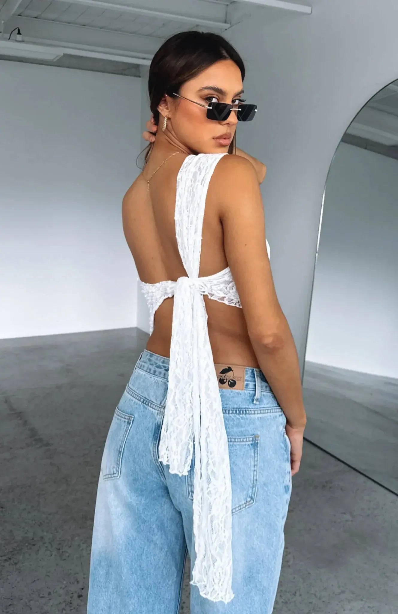 Mujer Top de un hombro con encaje y bajo asimétrico-Tops for women-Casaluzia